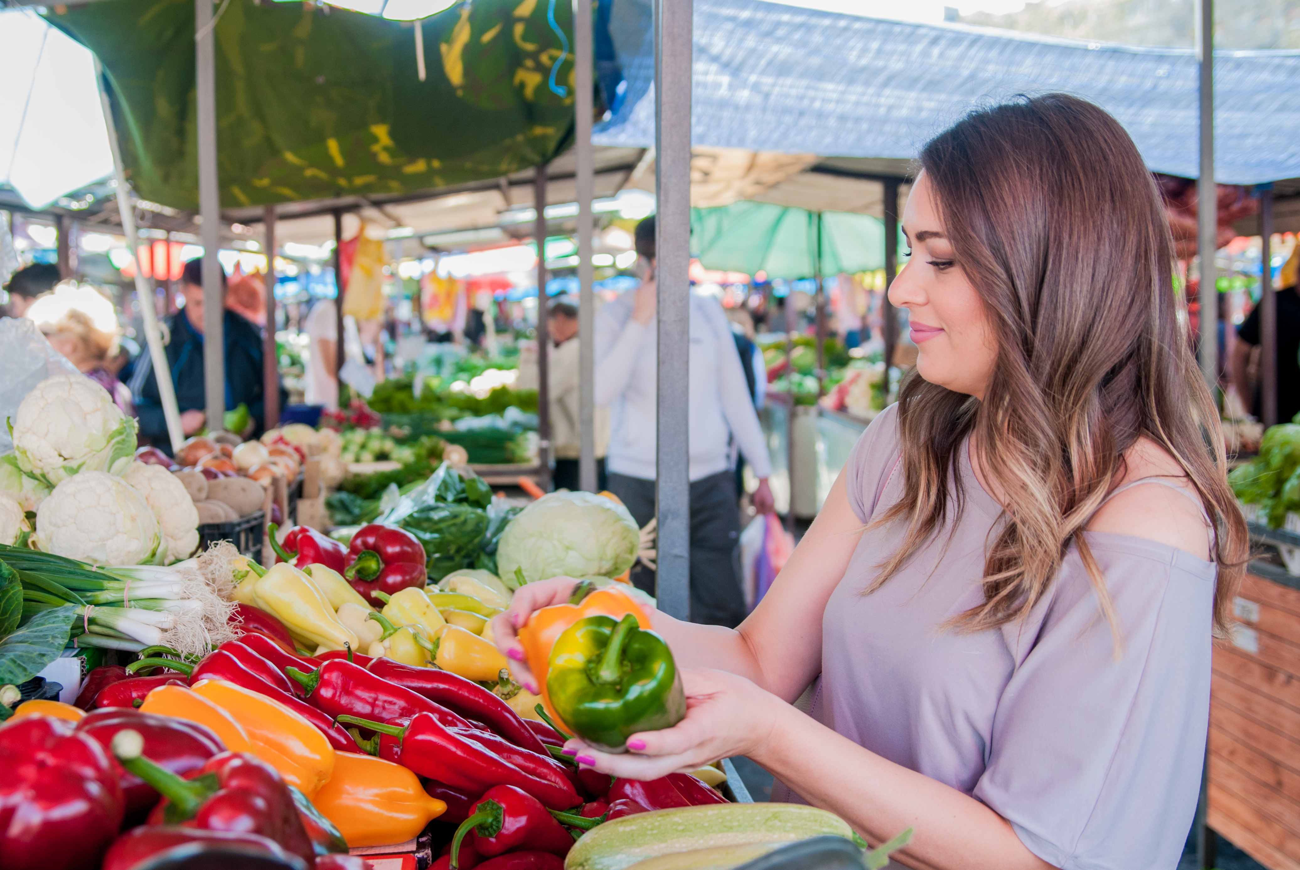 Verduras frescas en feria